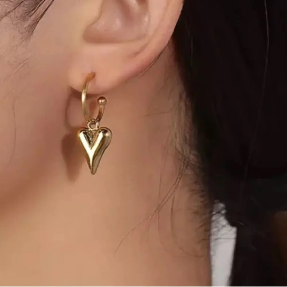NEW 18K yellow gold plated heart shaped drop hoop earrings jewelry B21